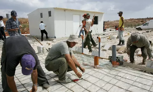 സൗദിയിൽ മൂന്ന് മാസത്തിനിടെ തൊഴില്‍ വിപണി ഉപേക്ഷിച്ചവരുടെ എണ്ണം മൂന്ന് ലക്ഷം കവിഞ്ഞു