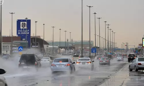 വരും ദിവസങ്ങളില്‍ സൗദിയില്‍ കനത്ത മഴക്ക് സാധ്യതയെന്ന് കാലാവസ്ഥ നിരീക്ഷണ കേന്ദ്രത്തിന്റെ മുന്നറിയിപ്പ്