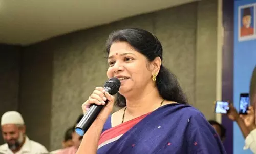 ശബരിമലയിൽ സംഘ്പരിവാർ മുതലെടുപ്പ് നടത്തുന്നു; സർക്കാരിനെ പിന്തുണച്ച് കനിമൊഴി