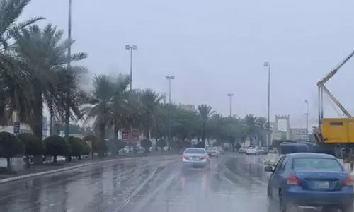 സൗദിയിൽ ശക്തമായ മഴ തുടരുന്നു; നാല് പേർക്ക് ജീവൻ നഷ്ടപ്പെട്ടു