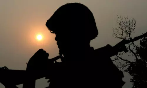 മീ ടൂ; കാശ്മീരിൽ സൈനികനെതിരെ ഗുരുതര ലൈംഗികാതിക്രമ ആരോപണവുമായി മുംബൈ  യുവതി