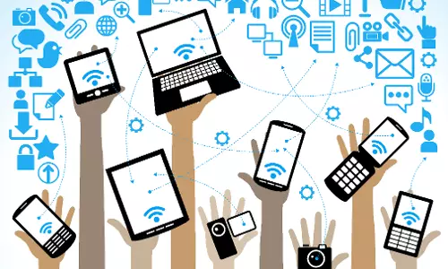 യൂറോപ്പില് കുട്ടികളുടെ ടെക് ശീലങ്ങള് നിയന്ത്രിക്കുന്നതില് രക്ഷിതാക്കള് ബുദ്ധിമുട്ടുന്നതായി സര്വേ ഫലം യൂറോപ്പില് കുട്ടികളുടെ ടെക് ശീലങ്ങള് നിയന്ത്രിക്കുന്നതില് രക്ഷിതാക്കള് ബുദ്ധിമുട്ടുന്നതായി സര്വേ ഫലം