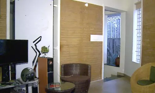 കേരളം മാറുന്നതിനനുസരിച്ച് കൂരകളും മാറുന്നു