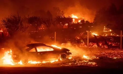 കാലിഫോര്‍ണിയയില്‍ തീ പിടിത്തത്തില്‍ മരിച്ചവരുടെ എണ്ണം 42 ആയി