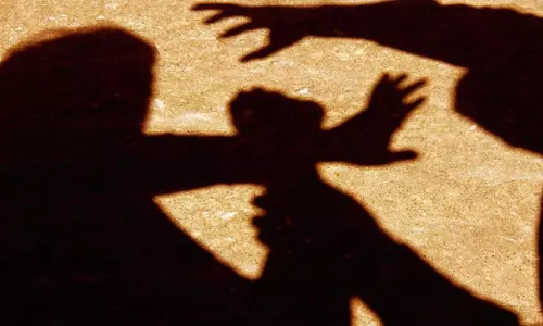 കുട്ടികൾക്ക് ക്രൂര മർദ്ദനം; അച്ഛനും രണ്ടാനമ്മയും അറസ്റ്റില്‍