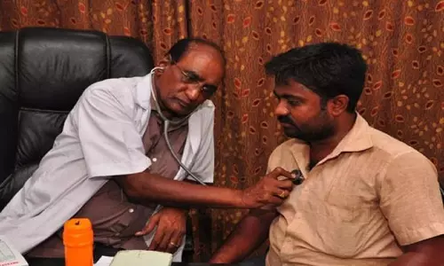 കോവിഡ് ഭേദമായതിന് പിന്നാലെ പാവങ്ങളുടെ 10 രൂപ ഡോക്ടർ അന്തരിച്ചു