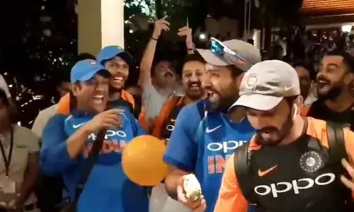 വൈറലായി തിരുവനന്തപുരത്തെ ടീം ഇന്ത്യയുടെ വിജയാഘോഷം 