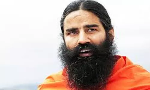 ‘രണ്ട് കുട്ടികളില്‍ കൂടുതലുള്ളവരെ വോട്ട് ചെയ്യാന്‍ അനുവദിക്കരുത്’ ബാബ രാംദേവ്