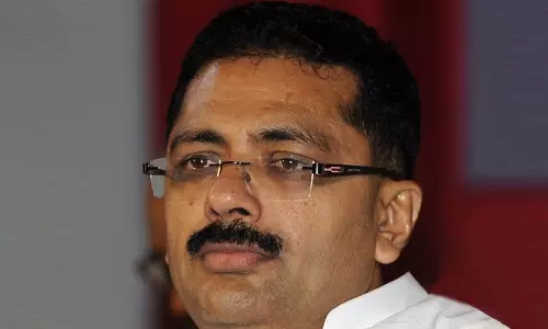 ബന്ധുനിയമന വിവാദം: കെ.ടി ജലീല്‍ കടുത്ത സമ്മര്‍ദ്ദത്തില്‍; രാജി ആവശ്യം ശക്തമാക്കി പ്രതിപക്ഷം