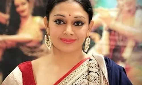 മീ ടു ഇട്ടും പിന്‍വലിച്ചും ശോഭന,നൈസായിട്ട് തല ഊരിയതാണല്ലേ എന്ന് ആരാധകര്‍