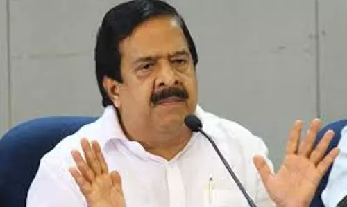 ശബരിമല സുവര്‍ണാവസരമെന്ന് ശ്രീധരന്‍പിള്ള; ചെന്നിത്തലയുടെ പ്രതികരണം ഇങ്ങനെ...