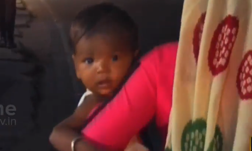 നിറമില്ലാത്ത തെരുവിലെ ബാല്യം