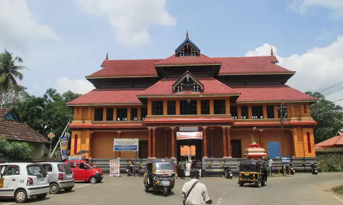 പരാധീനതകളുടെ നടുവില് ശബരിമലയിലെ ഇടത്താവളങ്ങള് പരാധീനതകളുടെ നടുവില് ശബരിമലയിലെ ഇടത്താവളങ്ങള്