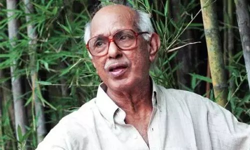 ചരിത്രകാരനും കവിയുമായ ടി.കെ രവീന്ദ്രന്‍ അന്തരിച്ചു