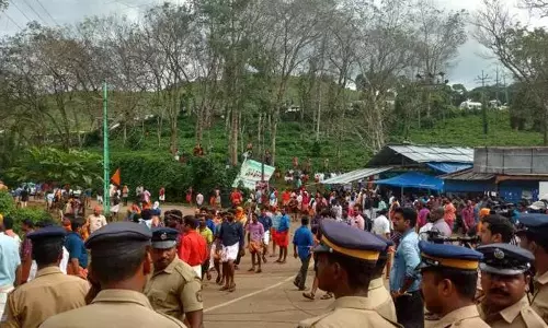 ശബരിമലയിലെ അക്രമം; 150 ഓളം പേര്‍ക്കെതിരെ കേസ്