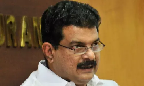 പി.വി അന്‍വറിനെതിരായ സാമ്പത്തിക തട്ടിപ്പ് കേസ് അട്ടിമറിക്കാൻ പൊലീസ് ശ്രമിച്ചതായി പരാതി