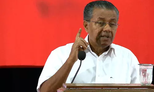 കമ്യൂണിസ്റ്റുകള്‍ക്കെതിരെയാണ് ബി.ജെ.പിയുടെ സമരമെങ്കില്‍ ഭക്തരെ ബുദ്ധിമുട്ടിക്കുന്നതെന്തിനെന്ന് മുഖ്യമന്ത്രി