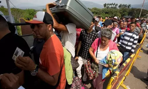 രാഷ്ട്രീയ-സാമ്പത്തിക പ്രതിസന്ധി: വെനസ്വേലയില്‍ നിന്നുള്ള കൂട്ടപ്പലായനം തുടരുന്നു