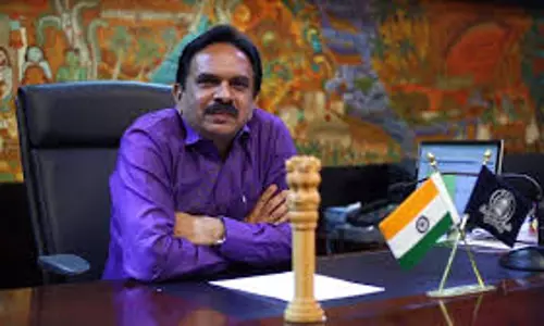 കോഴിക്കോടിനെക്കുറിച്ചുള്ള ഓര്മ്മകള് പങ്കുവെച്ച് കോഴിക്കോട്ടുകാരുടെ പ്രിയപ്പെട്ട ജോസേട്ടന് കോഴിക്കോടിനെക്കുറിച്ചുള്ള ഓര്മ്മകള് പങ്കുവെച്ച് കോഴിക്കോട്ടുകാരുടെ പ്രിയപ്പെട്ട ജോസേട്ടന്