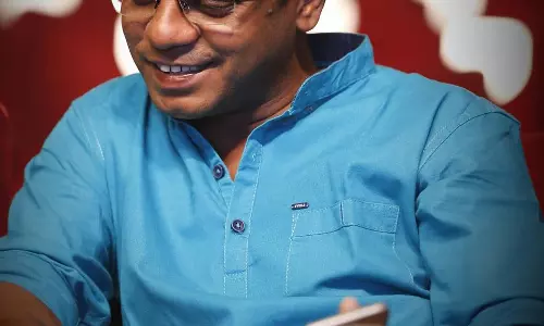 എന്റെ പാട്ടിനെ കുറ്റം പറയുന്നവരോട്..ഞാന്‍ യേശുദാസല്ല;ധര്‍മ്മജന്‍ ബോള്‍ഗാട്ടി