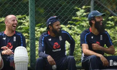 ഈ ചിത്രം ട്വീറ്റ് ചെയ്ത് ട്രോളര്‍മാര്‍ക്ക് ഇംഗ്ലണ്ടിന്റെ മറുപടി  