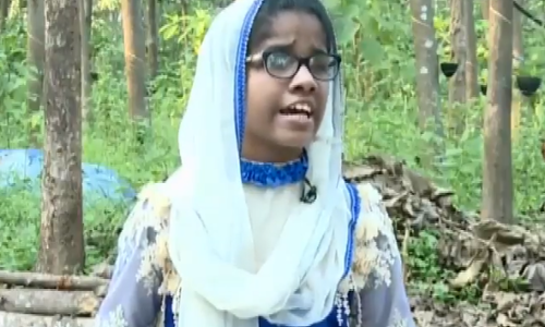 സംഗീതമാണ് കാഴ്ചയില്ലാത്ത ഫാത്തിമക്ക് വെളിച്ചമാകുന്നത്;പരിമിതികളെ അതിജീവിച്ച് കൊച്ചുമിടുക്കി