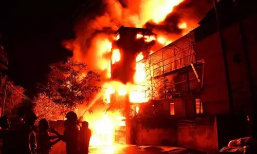 മണ്‍വിള തീപിടിത്തത്തിന് പിന്നില്‍ രണ്ട് ജീവനക്കാര്‍