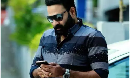 മോഹന്‍ലാലാണ് പ്രിയപ്പെട്ട നടന്‍, പക്ഷെ മമ്മൂട്ടിയാണ് തന്റെ പാഠപുസ്തകമെന്ന് ടിനി ടോം