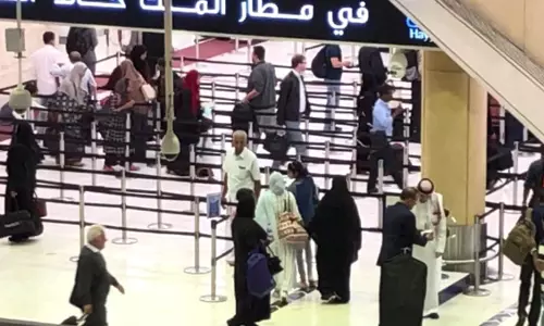 സൗദിയില്‍ വിമാന സര്‍വീസ് വൈകിയതില്‍ ക്ഷമാപണം; ഇന്ത്യന്‍ സര്‍വീസുകളേയും ബാധിച്ചു