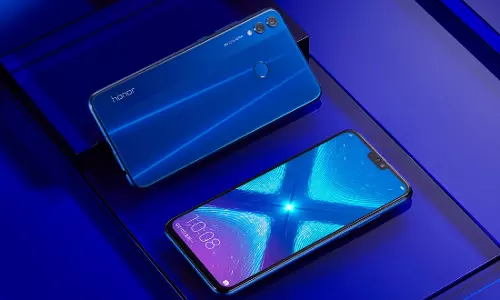 ദീപാവലിക്ക് ഇന്ത്യയില്‍ വിറ്റത് ഒരു ദശലക്ഷം സ്മാര്‍ട്ട് ഫോണുകളെന്ന് ഹുവായി