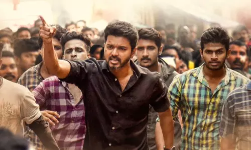 വിവാദങ്ങളില്‍ നിന്നും വിവാദങ്ങളിലേക്ക് കുതിക്കുമ്പോഴും കളക്ഷനില്‍ സര്‍ക്കാര്‍ സര്‍വകാല റെക്കോഡിലേക്ക്