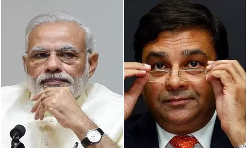 ആര്‍.ബി.എെയും കേന്ദ്രസര്‍ക്കാരും തമ്മില്‍ ഭിന്നത രൂക്ഷം; റിസര്‍വ് ബാങ്ക് ഗവര്‍ണ്ണറും പ്രധാനമന്ത്രിയും കൂടിക്കാഴ്ച നടത്തി