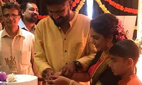 ചലച്ചിത്ര നടി ശ്രിന്ദ വിവാഹിതയായി; വരന്‍ യുവ സംവിധായകന്‍