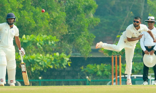 രഞ്ജി ട്രോഫി; മാന്ത്രിക പ്രകടനവുമായി ജലജ് സക്സേന, കേരളത്തിന് ജയ പ്രതീക്ഷ 