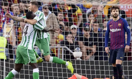 ബാഴ്‍സ തോറ്റു, സിറ്റി ജയിച്ചു