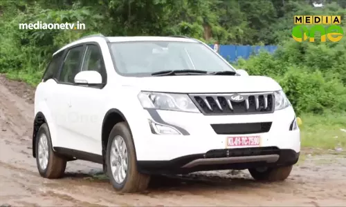 Mahindra XUV500 W9 Mahindra XUV500 W9