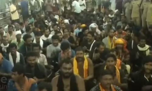 പൊലീസിന്റെ കണക്കുകൂട്ടലുകള്‍ തെറ്റിച്ച് സംഘപരിവാറിന്റെ പ്രതിഷേധം 