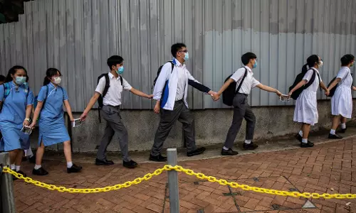 വിദ്യാര്‍ഥികളുടെ രാഷ്ട്രീയ പ്രവര്‍ത്തനവും പ്രതിഷേധ ഗാനങ്ങളും ഹോങ്കോങ് സര്‍ക്കാര്‍ നിരോധിച്ചു