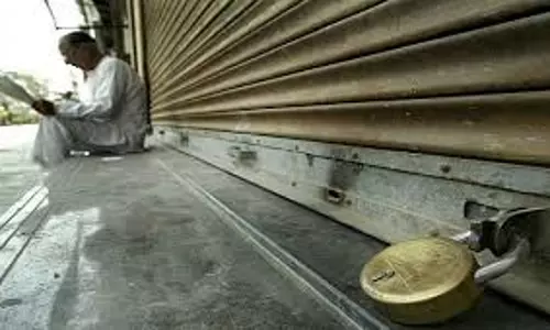 അപ്രതീക്ഷിത ഹര്‍ത്താലില്‍ ജനം വലഞ്ഞു