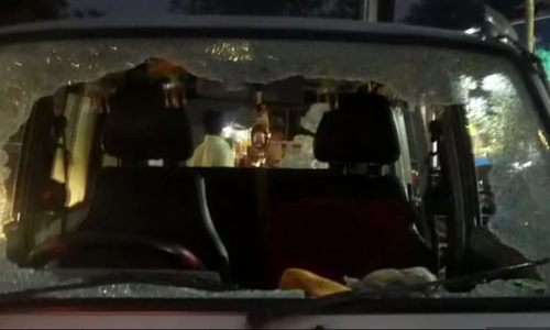 മണിക്ക് സര്‍ക്കാരിന്‍റെ വാഹന വ്യൂഹത്തിന് നേരെ ആക്രമണം 