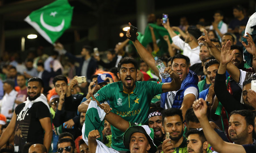 ‘ഫെെനല്‍ കളിക്കാന്‍ ആദ്യം സെമിയില്‍ എത്തണ്ടേ’; പാക് ആരാധകരെ ട്രോളി എെ.സി.സി