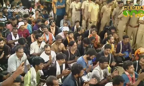 ‘അയ്യപ്പനെ പണയം വച്ച് വോട്ടുണ്ടാക്കുന്ന കൂട്ടർ’