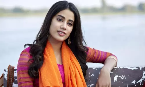 മലയാളത്തില് അഭിനയിക്കുമോ? ജാന്വിയുടെ മറുപടിയിങ്ങനെ.. മലയാളത്തില് അഭിനയിക്കുമോ? ജാന്വിയുടെ മറുപടിയിങ്ങനെ..