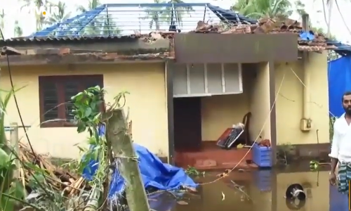 ഗജയില്‍ നിന്നും കര കയറാതെ ആലപ്പുഴ