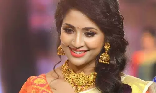 മീ ടുവിനെ നിഷേധിക്കുന്നില്ല, വെളിപ്പെടുത്തല്‍ നടത്തുന്നവരോട് ബഹുമാനമെന്ന് നവ്യാ നായര്‍