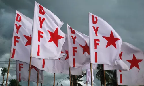 പത്തനംതിട്ടയില്‍ ഡി.വൈ.എഫ്.ഐ പ്രവര്‍ത്തകരും പൊലീസും ഏറ്റുമുട്ടി 