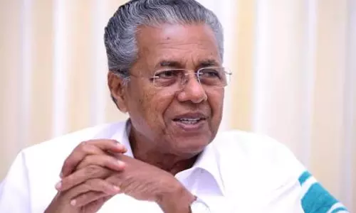 ‘പകല്‍ കോണ്‍ഗ്രസും രാത്രി ബി.ജെ.പിയുമായി മാറുന്ന കോണ്‍ഗ്രസുകാരുടെ പ്രതിരൂപമാവുകയാണ് എ.കെ. ആന്‍റണി’ മുഖ്യമന്ത്രി