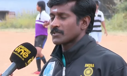 ട്രാക്കിലെ മിന്നുംതാരം ഉപജീവനത്തിനായി പുസ്തക വില്‍പനശാല നടത്തുന്നു