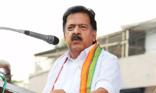 മുഖ്യമന്ത്രി ബി.ജെ.പിയുടെ തലതൊട്ടപ്പന്‍, ശബരിമലയില്‍ സര്‍ക്കാര്‍ ഒത്തുകളിക്കുന്നുവെന്ന് ചെന്നിത്തല