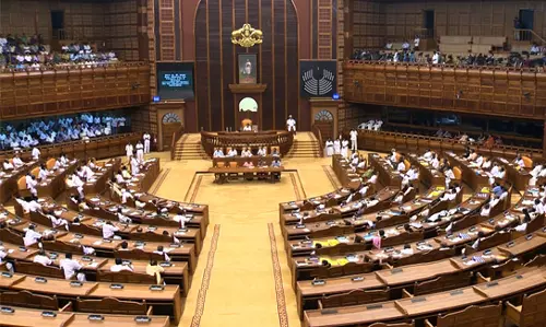 ഇന്നും പ്രതിപക്ഷ ബഹളം; സഭ പിരിഞ്ഞു